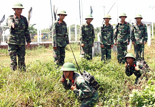 Rèn luyện ở thao trường.