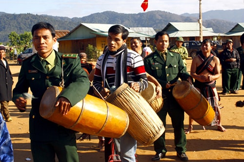 Lễ hội ấm tình quân dân nơi vùng biên giới.