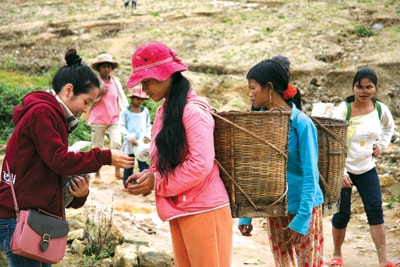 Tình yêu thương luôn chảy trong tim những người trẻ tuổi có gốc gác Quảng Nam.