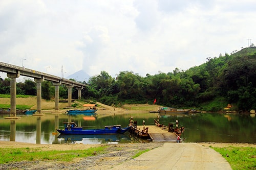 Cầu Nông Sơn.