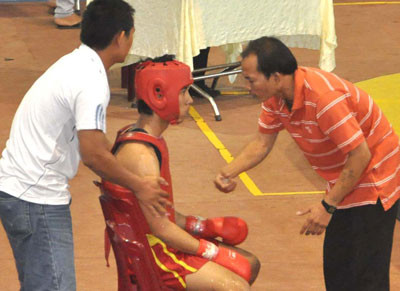 Thực hiện theo Quyết định 2309, HLV và VĐV dự giải Wushu vô địch toàn quốc tại Quảng Ngãi diễn ra cả ngày chủ nhật thì… không được hưởng chế độ.Ảnh: T.X.P