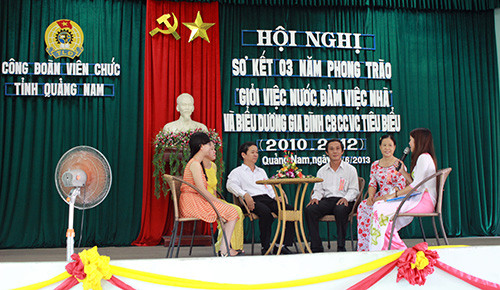 Các gia đình giao lưu nhân ngày Gia đình Việt Nam 28.6.
