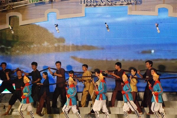 “Hoi An - Town and Sea”- A lively reappearance in the opening performance.