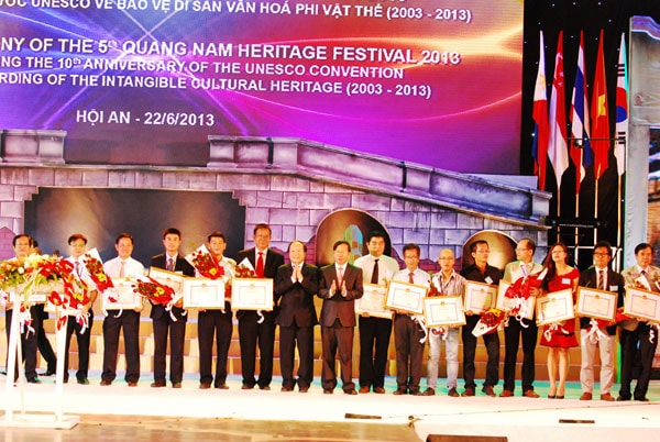 The leaders of the Party, National Assembly and Government at the opening ceremony.  Photo: Minh Hai