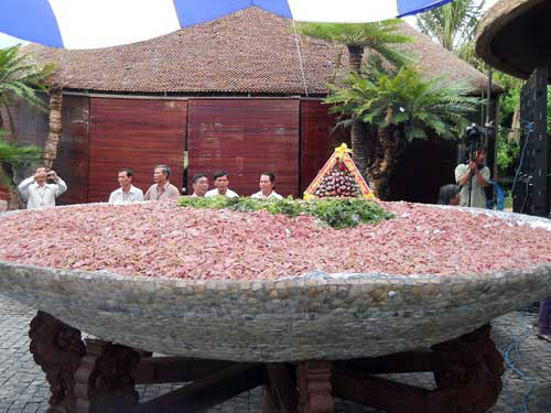 Cau Mong barbecued veal, a Vietnamese delicious dish.