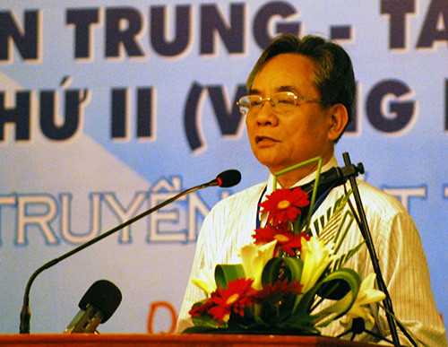 Phó Chủ tịch Hội nhà Báo Việt Nam Phạm Quốc Toàn phát biểu tại hội thảo. Ảnh: Minh Hải