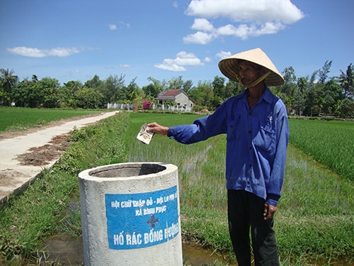 Hố rác giúp bảo vệ nguồn nước, bảo vệ môi trường đồng ruộng.