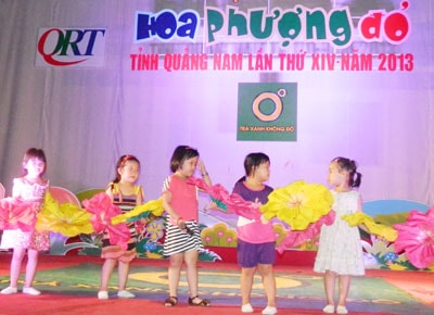 Tiết mục tham gia hội diễn.  Ảnh:  SONH ANH