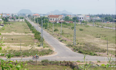 Khu đô thị mới Điện Nam - Điện Ngọc vẫn còn dang dở. Ảnh: T.D