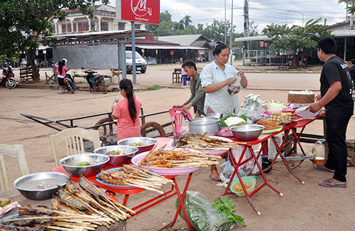 Ẩm thực ở Lào.
