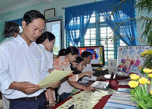 Nhiều giáo viên bậc học mầm non, tiểu học, THCS của TP.Tam Kỳ đã ứng dụng thành thạo công nghệ thông tin vào dạy học. Ảnh: D.HOÀNG