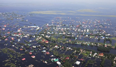 Một ngôi làng tại vùng Amur chìm trong biển nước.