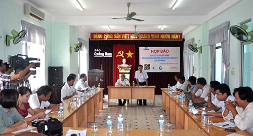 Quang cảnh buổi họp báo.