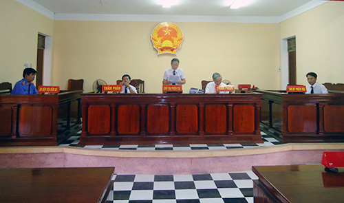 TAND tỉnh mở phiên tòa hành chính phúc thẩm tuyên án UBND huyện Điện Bàn thua kiện. Ảnh: P.T
