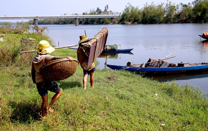 Đi cào hến.