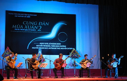 Ngũ tấu guitar tại Cung đàn mùa xuân 2.