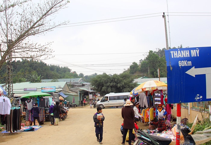 Một góc trung tâm thị tứ Chà Vàl ngày cuối năm.