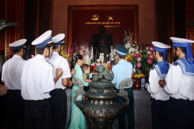 4. Tri ân các liệt sĩ đã ngã xuống vì chủ quyền biển đảo thiêng liêng của Tổ quốc. Ảnh: Hà Anh Chiến