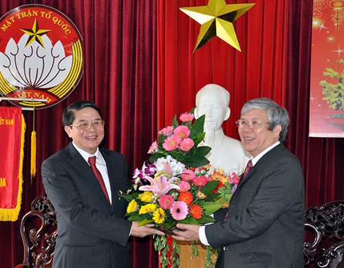 Bí thư Tỉnh ủy Nguyễn Đức Hải thăm Ủy ban MTTQ tỉnh.