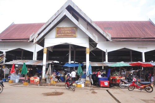 Trung tâm chợ La Mạn, tỉnh Sê Kông (Lào). 