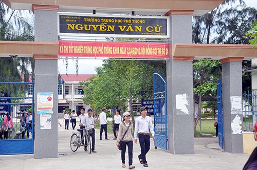 Trường THPT Nguyễn Văn Cừ.