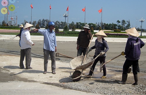 Các đơn vị đang khẩn trương hoàn thành các khâu chuẩn bị cho ngày kỷ niệm.