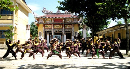 Võ đường Dinh trấn Thanh Chiêm là một trong số ít võ đường còn duy trì tập luyện thường xuyên.Ảnh: VĨNH LỘC