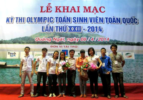Đội sinh viên Đại học Quảng Nam