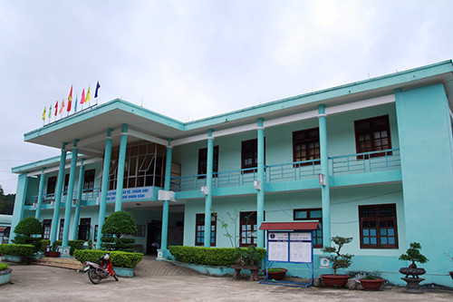 Trung tâm Y tế huyện Tây Giang, một trong 3 cơ sở được UBND tỉnh thống nhất chủ trương đầu tư xây dựng hệ thống xử lý nước thải. Ảnh: P.Giang
