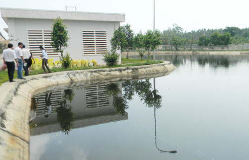 Nhà máy xử lý nước thải tại KCN Bắc Chu Lai.          Ảnh: TR.HỮU