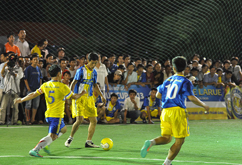 Giải Bóng đá mini tỉnh Quảng Nam Larue cup năm 2013
