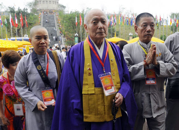 Đoàn đại biểu Phật giáo Nhật bản về dự đại lễ.