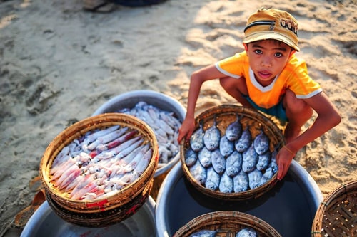 Hãy nói không với lao động trẻ em. Ảnh: LINH ĐÀO