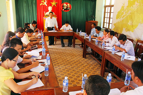 Đoàn giám sát Ban Dân tộc HĐND tỉnh làm việc với lãnh đạo xã Ma Cooih.
