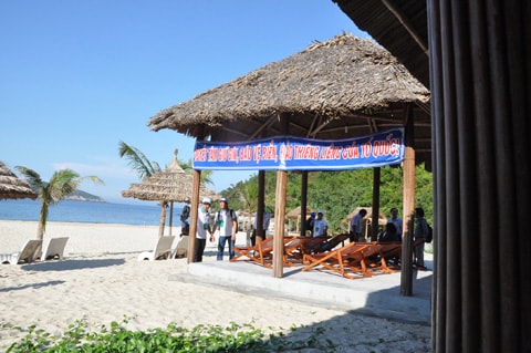 On the beach of Cham Island