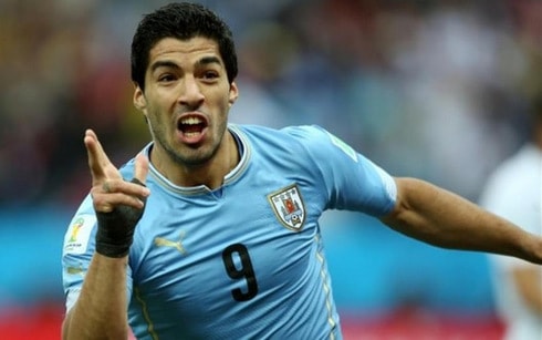 Suarez bị cấm tham gia vào mọi hoạt động bóng đá vì cắn trung vệ Giorgio Chiellini (ảnh: Getty)