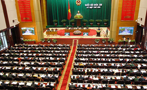 Hiến pháp 2013, được Quốc hội khóa XIII thông qua tại Kỳ họp thứ sáu, quy định rõ và hợp lý hơn trách nhiệm, thẩm quyền của Quốc hội. Ảnh internet