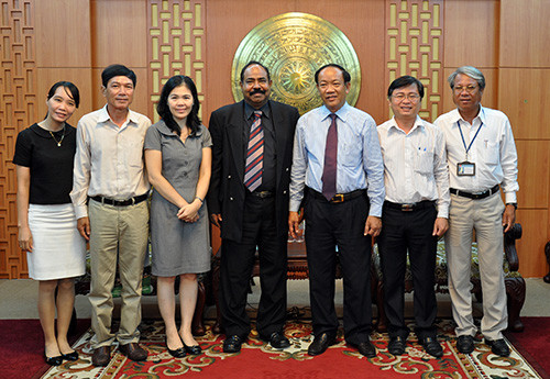  Phó Chủ tịch Thường trực UBND tỉnh Đinh Văn Thu cùng đoàn tổ chức tầm nhìn Thế giới tại Việt Nam làm việc tại Quảng Nam.