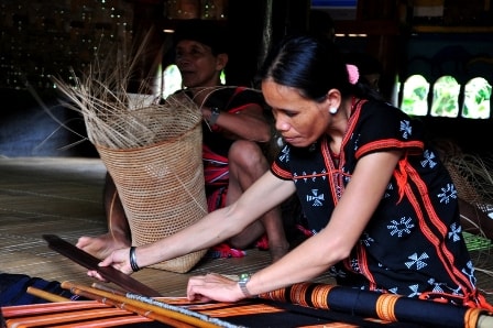 Brocade weaving of the Co Tu Quang Nam province.