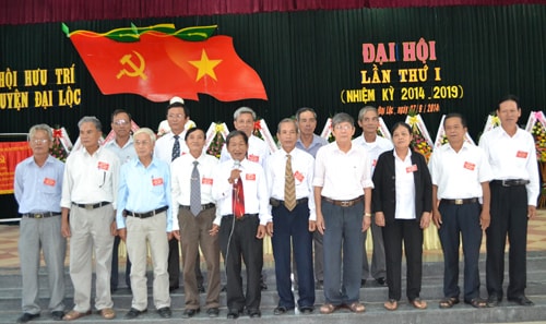 Ra mắt Ban Chấp hành nhiệm kỳ I.