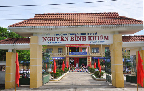 Cơ ngơi của Trường THCS Nguyễn Bỉnh Khiêm (Phú Ninh) khá khang trang. Ảnh: X.P