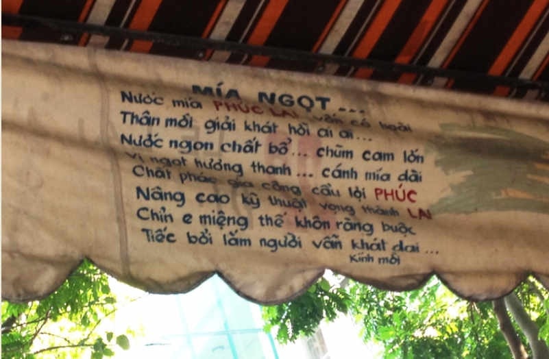 “Chỉn e miệng thế khôn ràng buộc/ Tiếc lắm bởi người vẫn khát dai”