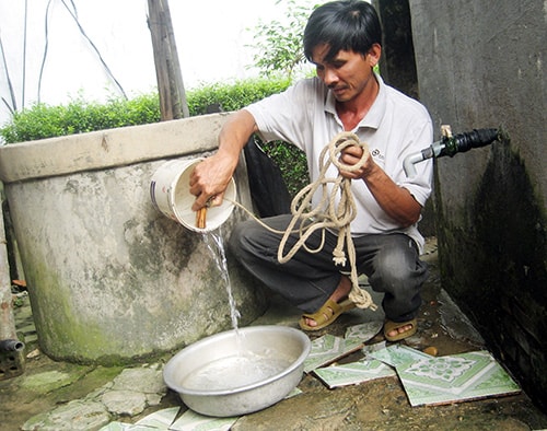 Người dân nghi ngờ nguồn nước nhiễm bẩn là nguyên nhân dẫn đến các bệnh nan y.