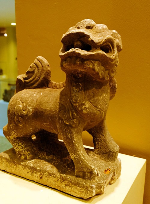 : Nghê đất nung thế kỷ XIV.