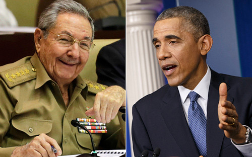 Nhà lãnh đạo Cuba Raul Castro (trái) và Tổng thống Mỹ Obama trong diễn văn lịch sử ngày 17.12.2014.
