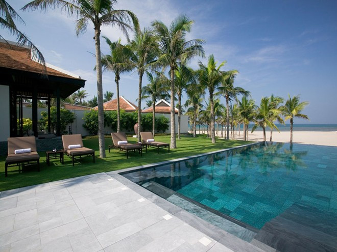 Nam Hai Resort 
