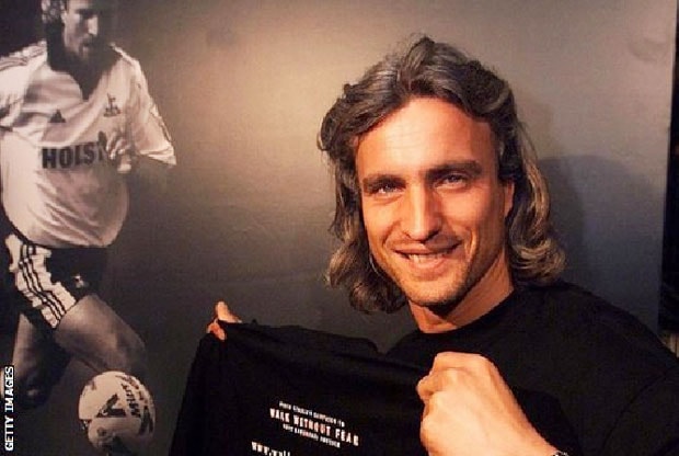 David Ginola hạ thấp danh tiếng của mình chỉ với 250 nghìn bảng Anh.