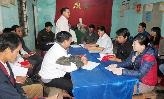 Kiểm tra, giám sát tại Chi bộ thôn Thăng Tân, xã Tam Thăng.
