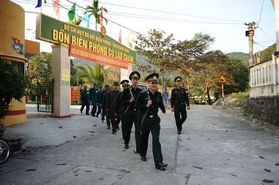 Tuuần tra giữ bình yên biển đảo. Ảnh Minh Hải