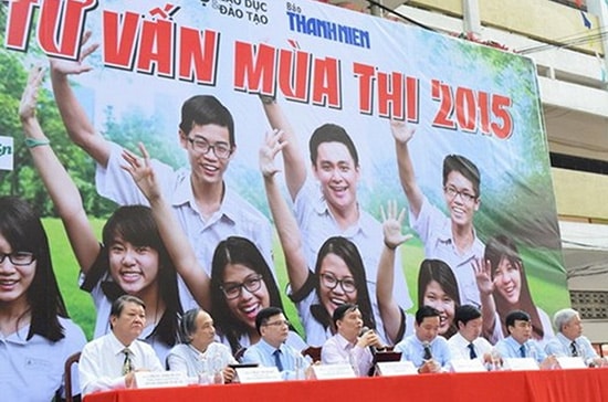 Báo Thanh niên tư vấn mùa thi 2015.